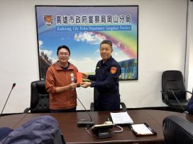 林志誠議員親赴岡山分局慰問 肯定員警春節及連假守護治安辛勞