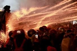 台南元宵最強攻略！黃偉哲力薦「白天賞蘭花、晚上犁蜂炮」一日雙享行程