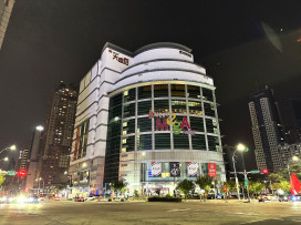 高雄大遠百熄燈挺地球！「微光市集」掀綠色生活熱潮