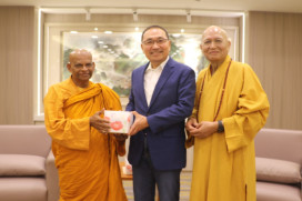 新北展現跨國際多元交流　普賢寺宗道法師與12位斯里蘭卡佛教長老拜會侯友宜