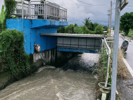 豪大雨致美濃局部積淹水  農水署高雄管理處啟動應變全力協助地方排水