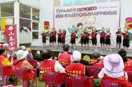 手作香包x體驗包粽　華聖頓幼兒園萌娃陪伴華山長輩共融同樂慶端午
