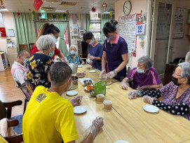 彰榮日照中心手作卡滋卡滋三角飯糰清爽上桌