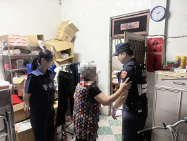 老嫗清晨迷途　枋寮警護送返家暖心實習生同行陪伴