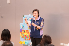 「綠色職人」修復再造舊玩具：新北玩具銀行10年讓近60萬件玩具重獲新生