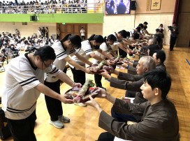 新北技高校園結合古禮與創意　以行動表達對老師的感謝
