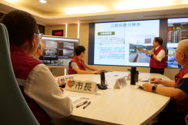 新北市交通局掌握連假路況　侯友宜視察即時資訊及交通疏運