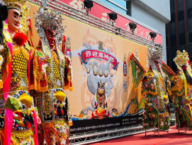 臺南赤嵌萬神節登場　傳統信仰與文創市集共創觀光新亮點