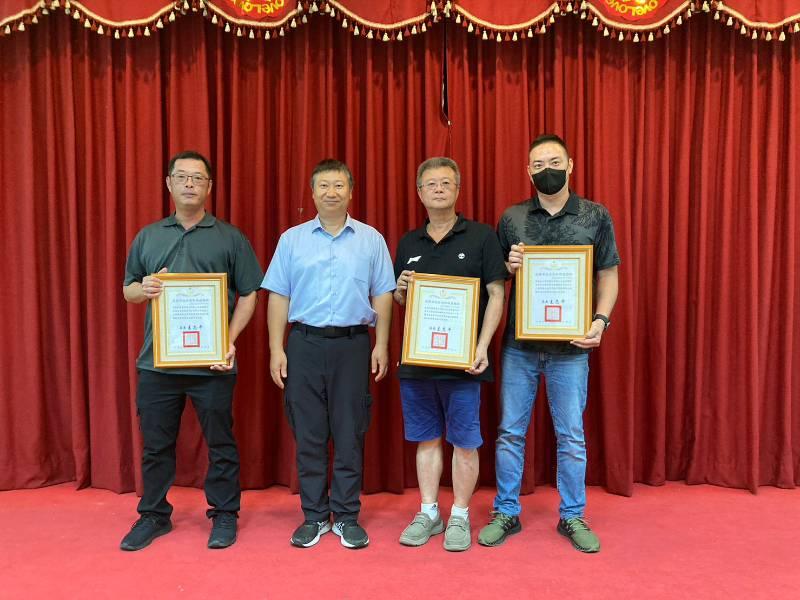 熱心公益不落人後&nbsp;&nbsp;路竹義消中隊攜手捐贈住警器1,430顆