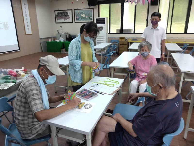 中彰榮家長輩手作療癒小物 保平安慶端節