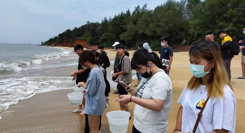 金門大學辦魚苗放流 推廣永續海洋觀念 