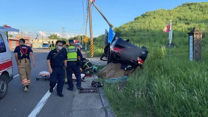 用路人行車應遵守號誌標誌與標線指示 共維交安