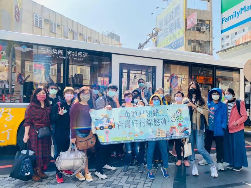 台南觀旅局推出新版鐵道旅遊地圖  持「台南公共運輸月票」沿著鐵道輕鬆遊台南