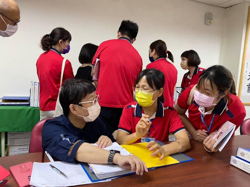 中彰榮家接受評鑑 提升住民照護品質