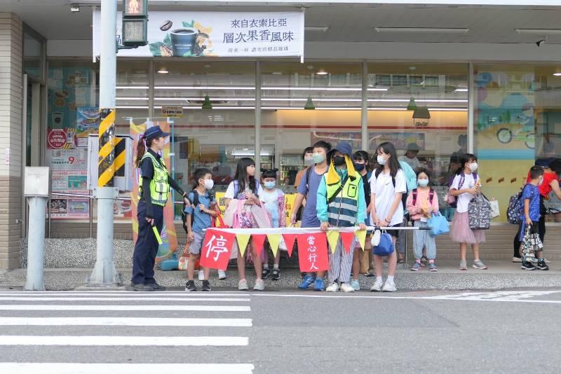 112年8月份道安會報召開  新學期開學在即 市長指示強化學子用路安全