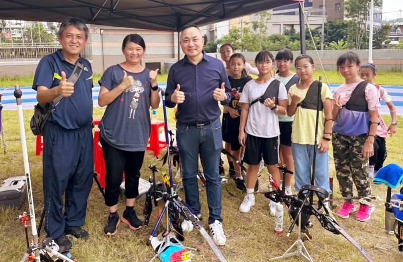 112年運動i台灣射箭嘉年華寶山鄉登場　竹縣市10所國中小學射箭好手齊聚盛會較勁