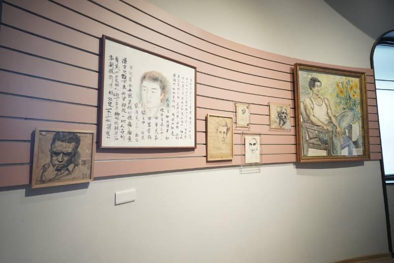 中央書局重返3週年  蔣勳「文青時代」特展揭幕