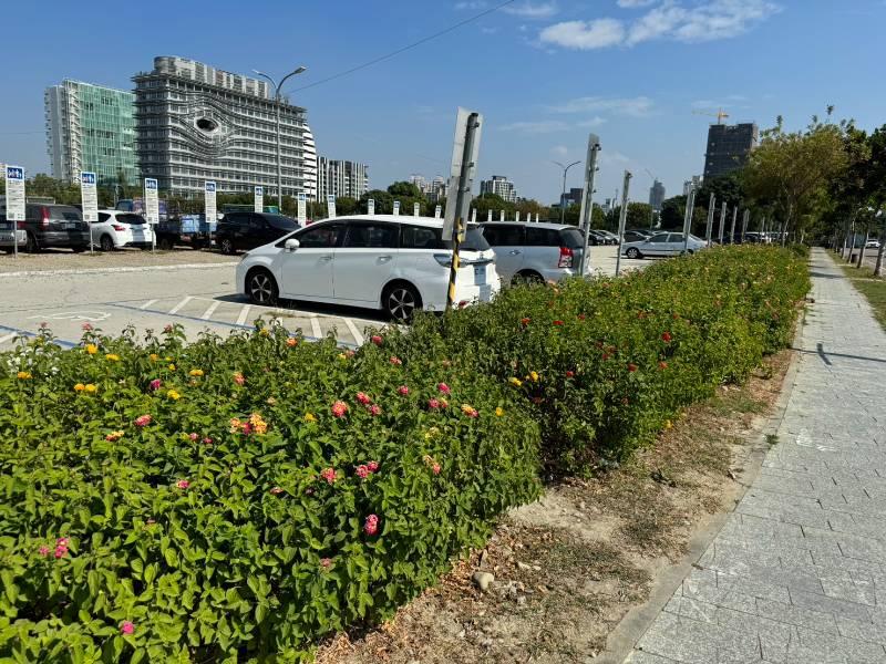 停車場、拖吊場變城市小綠洲　中市府綠美化打造城市景觀新亮