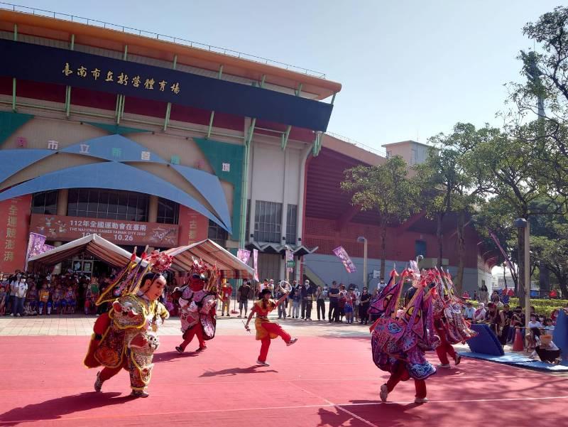 規模創歷年之最！臺南市112年度國中小傳統藝術比賽登場，172校234隊伍5,500人同場競技！