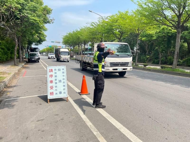 桃園為維護敏感族群健康 加強管制烏賊車 增設內壢空氣品質維護區113年1月1日 正式上路