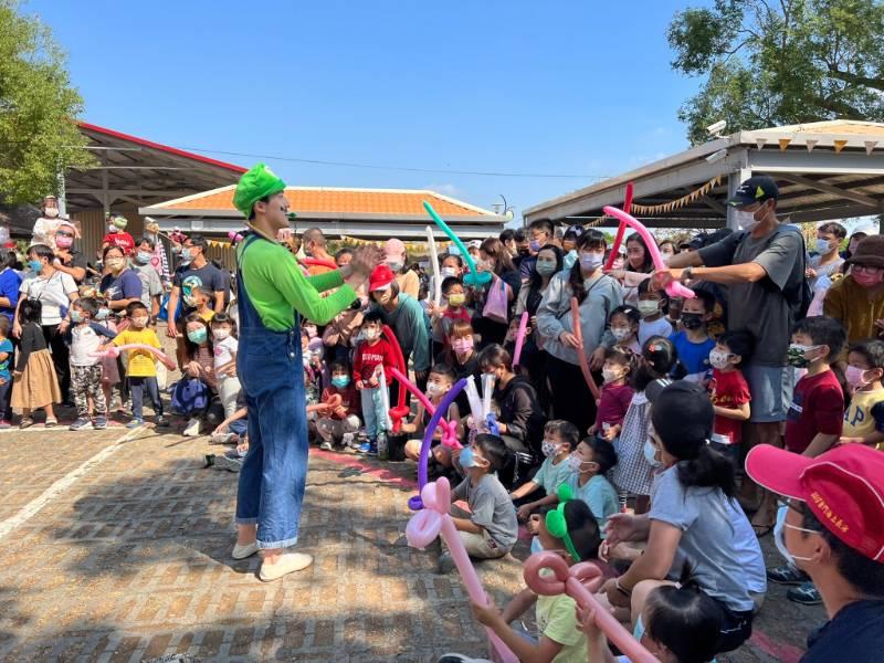 金門金寧鄉鄉村市集紙箱樂園 鄉所邀您12/16連2日一起來夢幻紙箱樂園