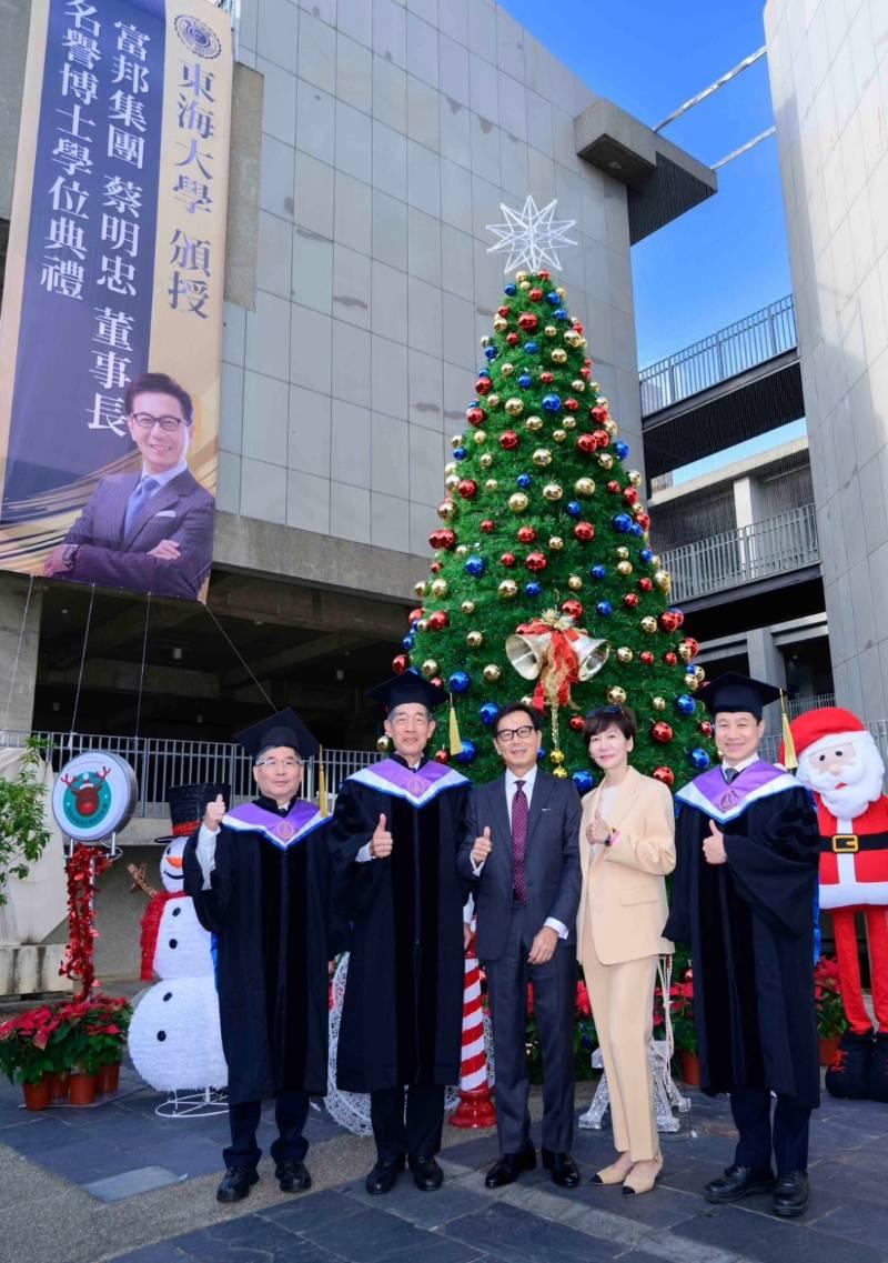 東海大學下雪了！ 最美聖誕繽紛輕雪季登場  