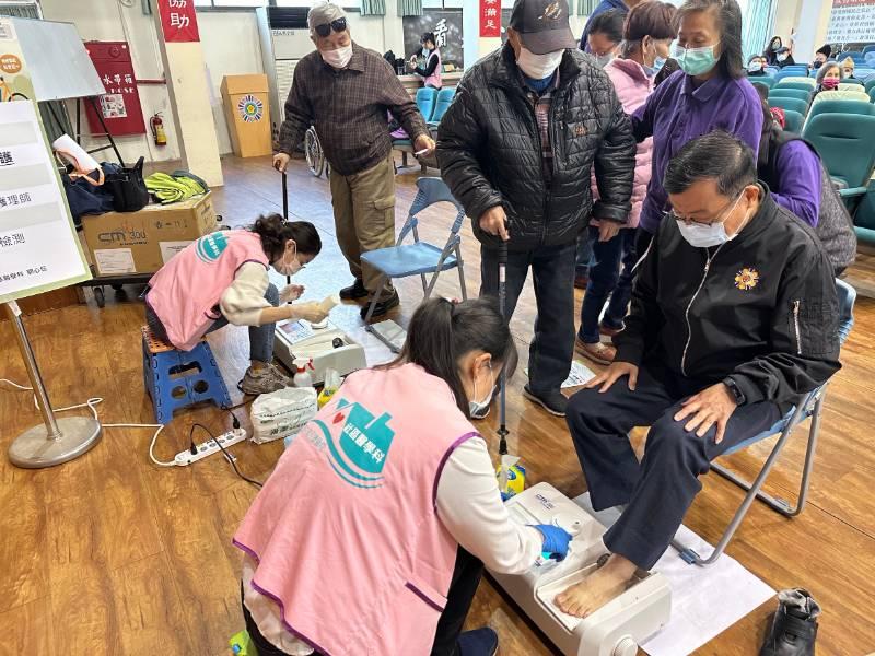 中彰榮家與中榮總合辦健康講座 提升住民照護品質