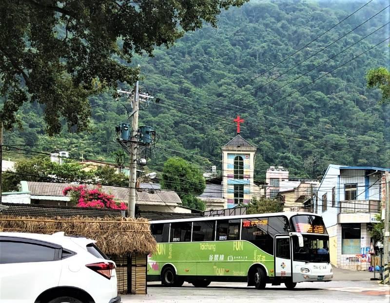 YouBike騎進松鶴部落！ 中市交通局成功挑戰高山設站