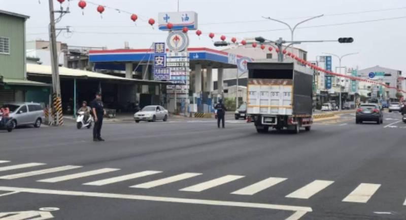 線路故障號誌停擺 南警迅反應即時疏處