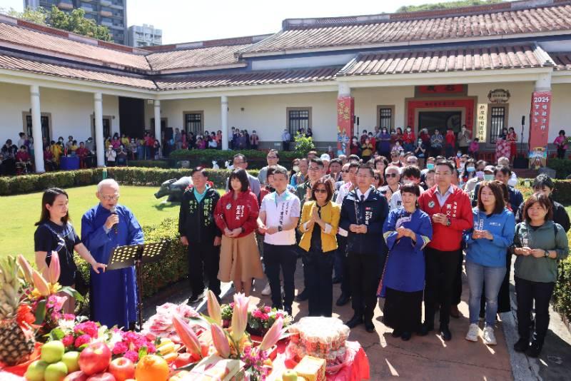 高雄客家新春「三獻禮」祈福儀式  吸引近500人熱情參與