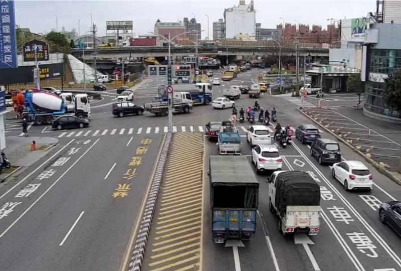 春節返鄉  台南地區交通車多順暢