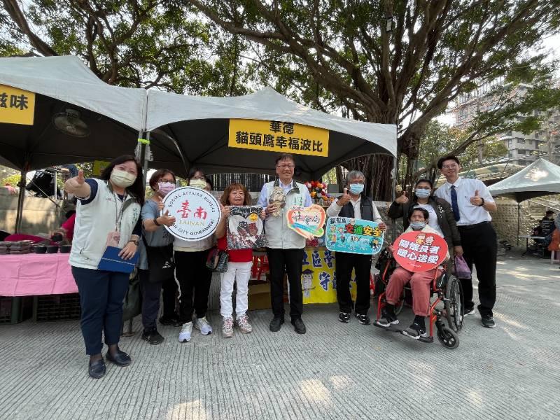 南市計程車教育輔導協會獨老無障礙移動服務體驗 黃偉哲感謝與巿府共同關心長者行的安全