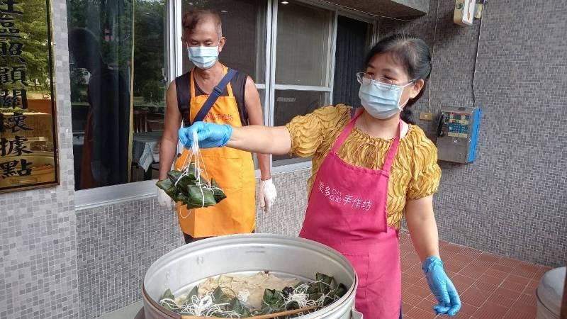 彰化榮家手作得獎創意冰粽 Q彈擄獲住民長輩心