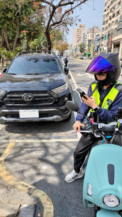 中秋團圓好停車，路邊停車不收費