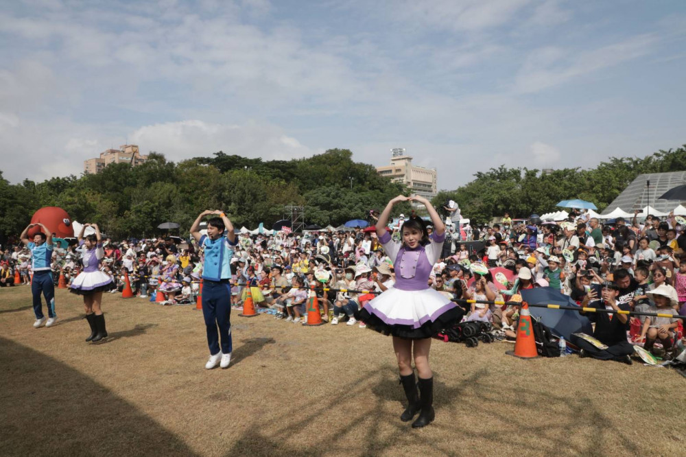 歡慶臺南400  2024臺南市親子嘉年華熱鬧登場 市長黃偉哲萬聖節扮裝與民眾同樂