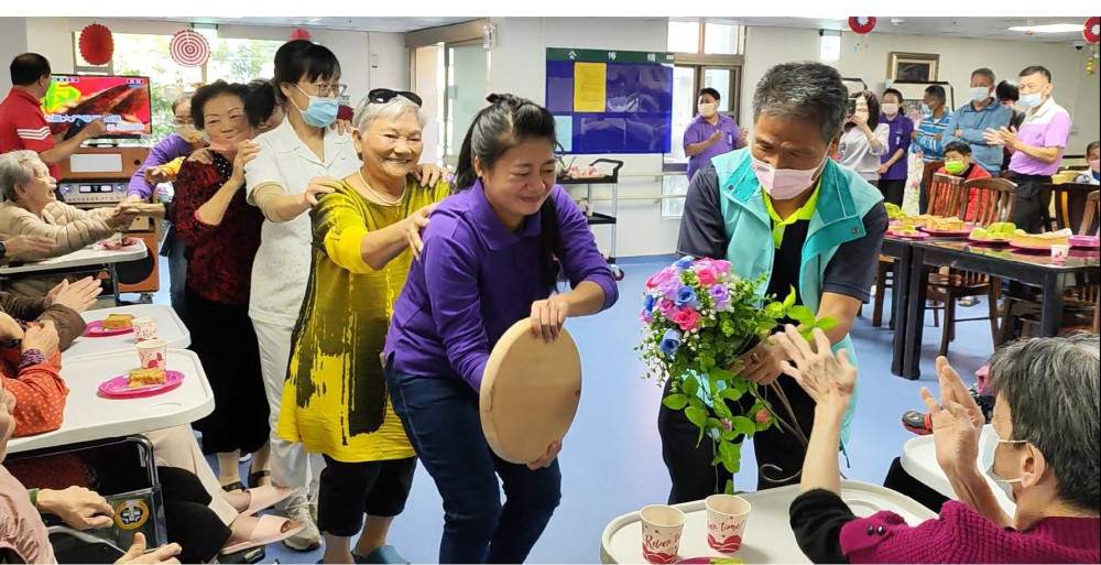 彰化榮家新整建養護區雅園啟用 住民長輩歡喜入住