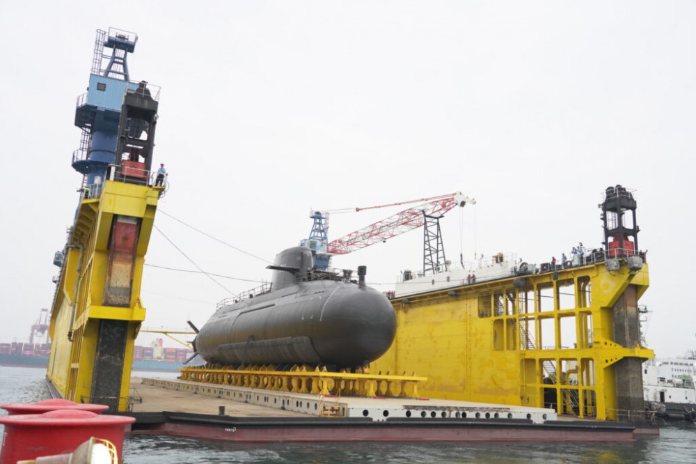 台船公司：國造潛艦「海鯤號」4月起海試   依約於11月交艦