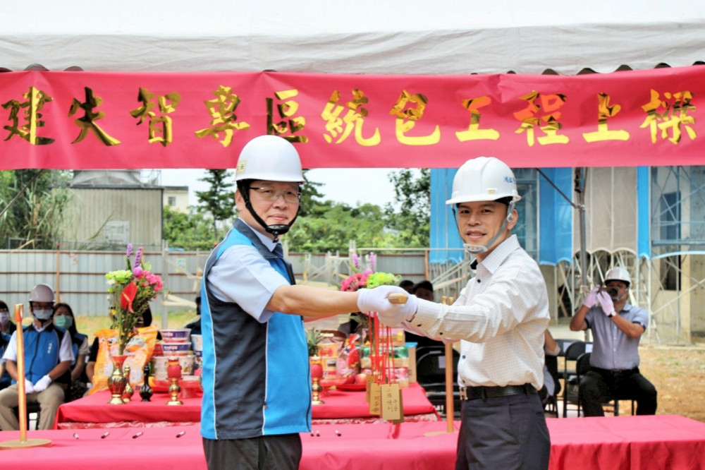 八德榮家失智專區工程上樑　主體建築結構完成持續布建失智照顧資源