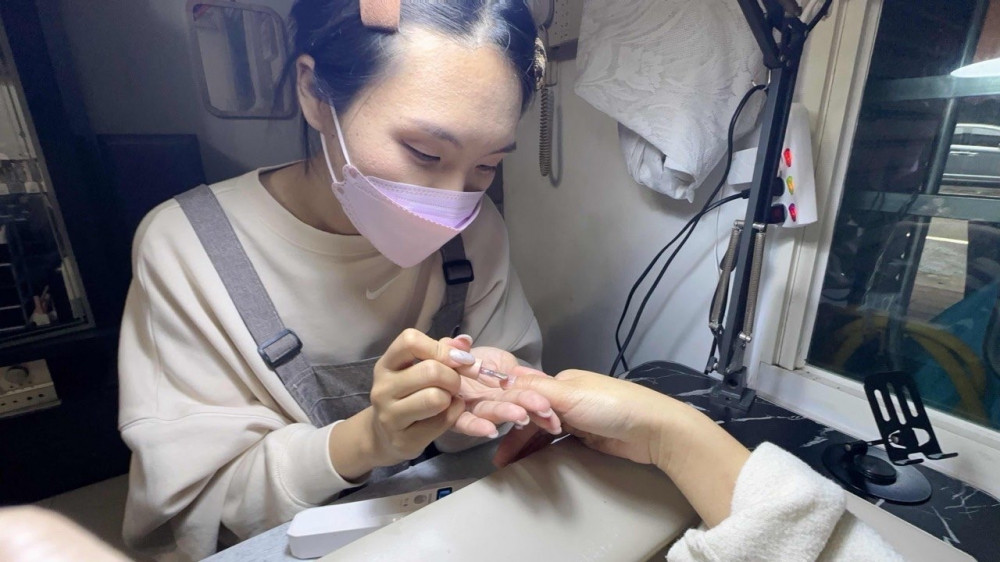 從家庭主婦變身美甲師　新住民參加桃竹苗分署職訓靠「指上功夫」創業有成
