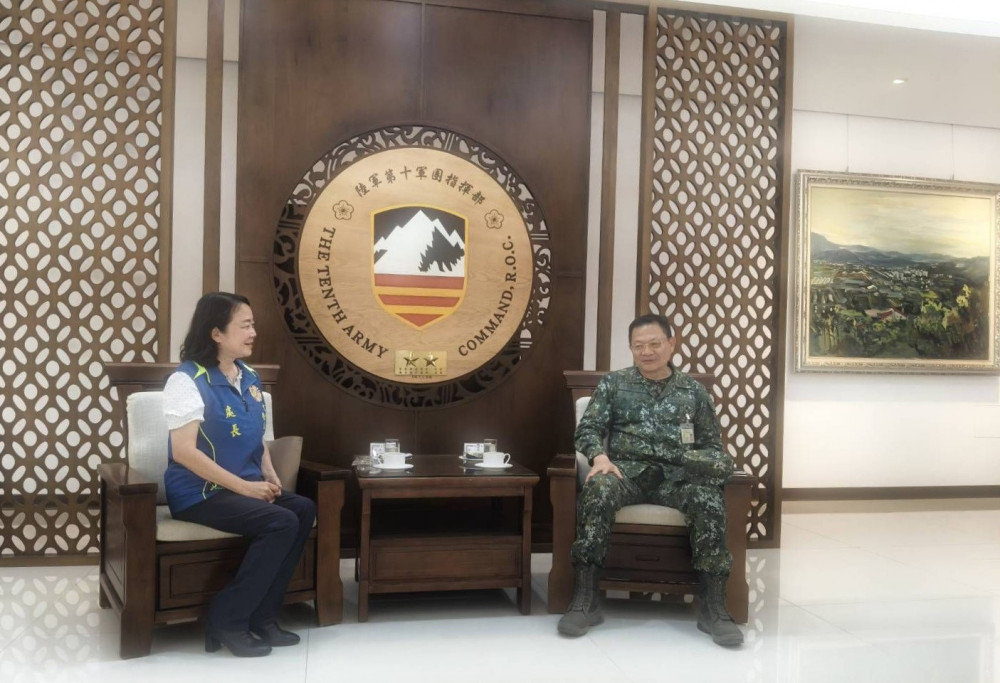 雲林榮服處走訪十軍團中區後指部 強化軍民聯繫服務