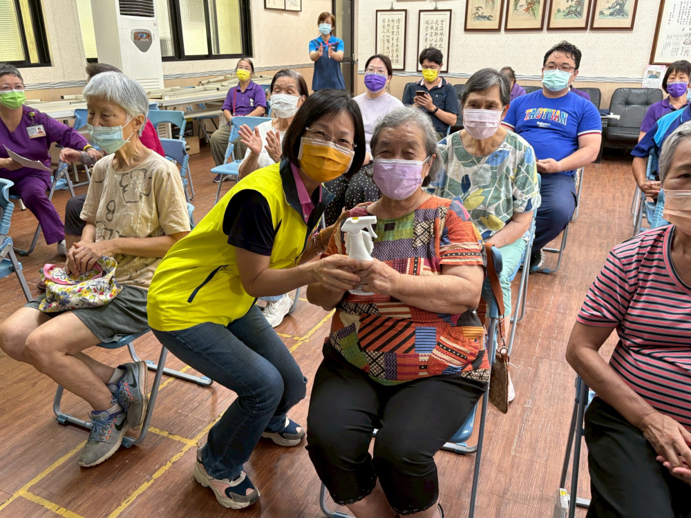 中彰榮家健康講座 守護住民樂活健康有訣竅  