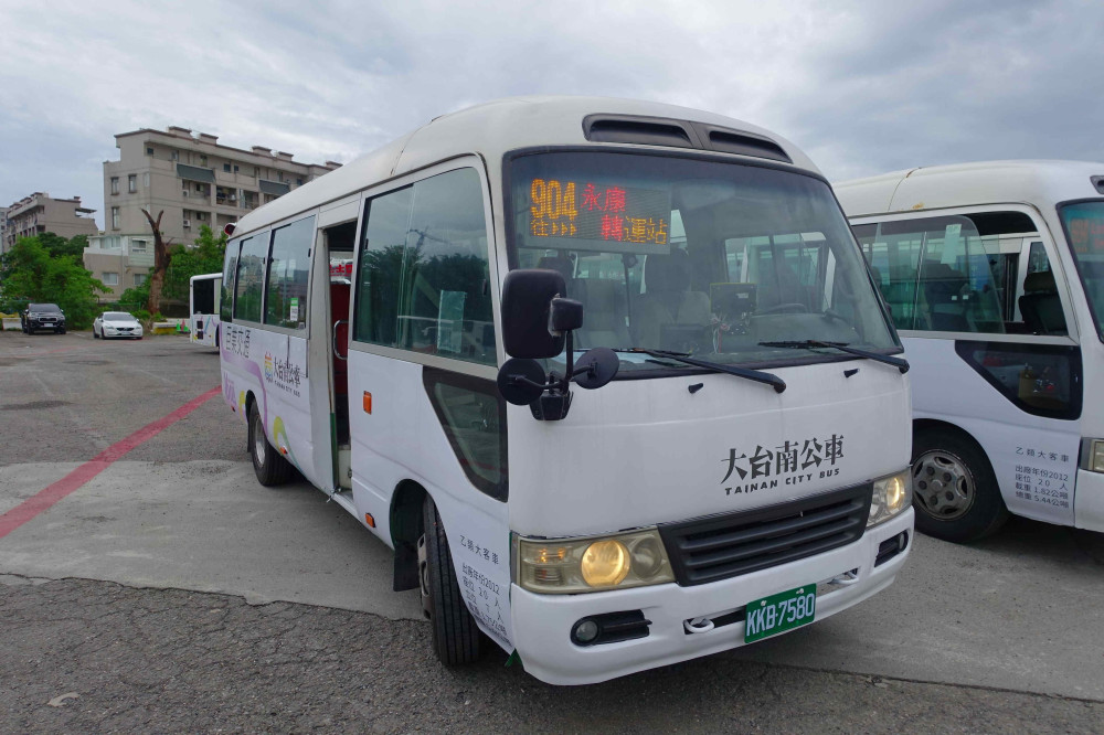 台南市區公車 20 路拆分為 2 線 23 日起擴大服務範圍增班次
