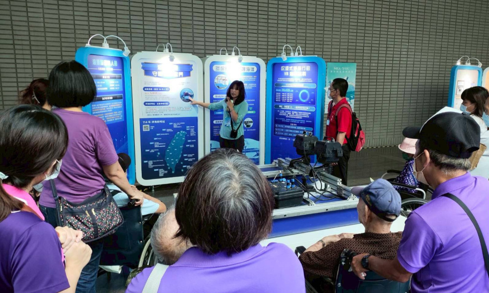 彰化榮家微旅行 帶領長輩科學展喚起環境行動力