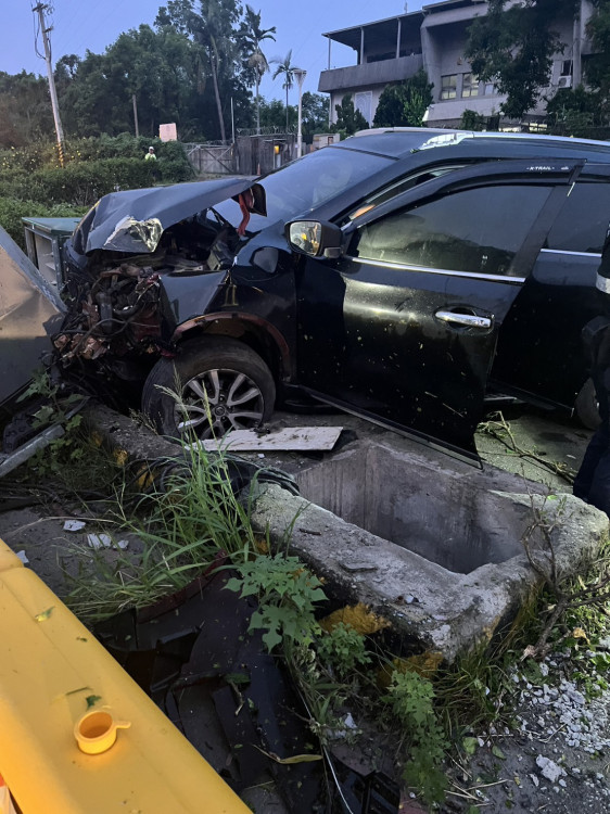 轎車撞擊設備455戶一度停電  台電1小時內完成搶修
