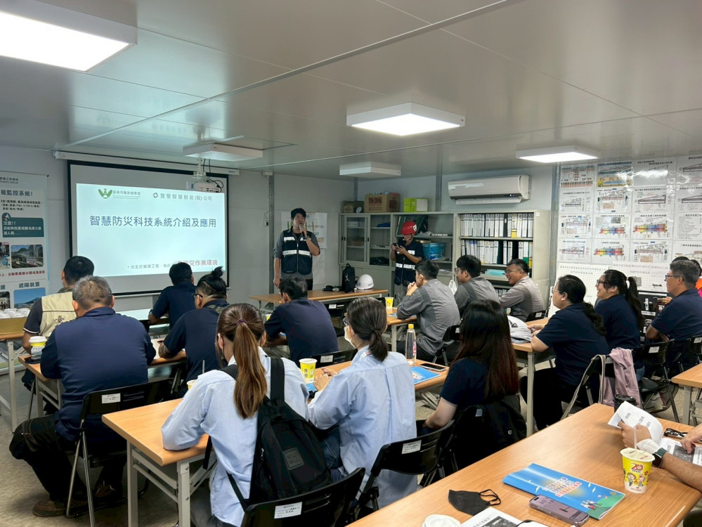 南市勞工局辦熱危害預防宣導會 導入 AI 科技護戶外作業安全