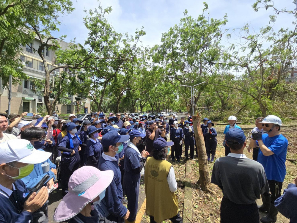 丹娜絲風災後 慈濟動員千名志工投入嘉南重建