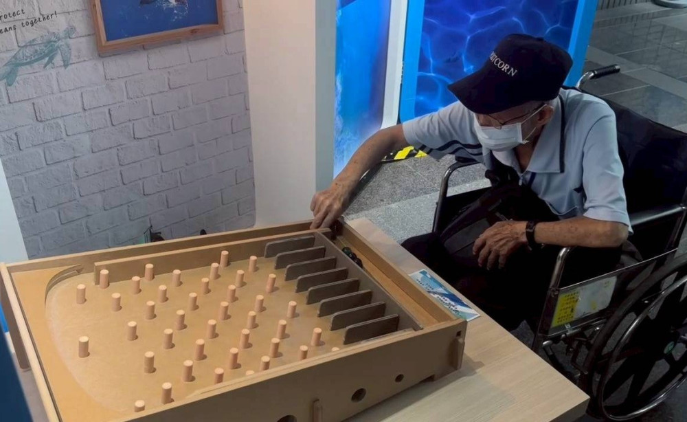 彰化榮家微旅行 帶領長輩科學展喚起環境行動力