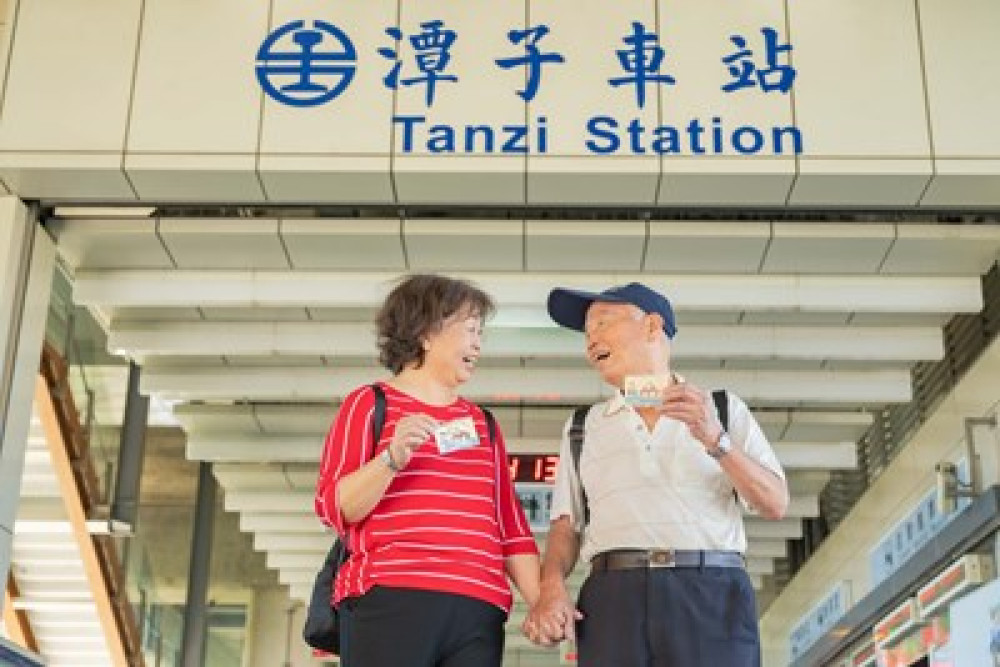 持續照顧長輩   台中敬老愛心卡搭火車貼心升級