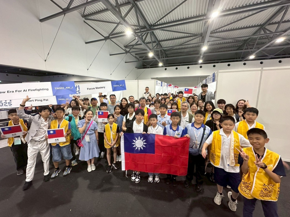 臺灣青創發光！IEYI世界青少年發明展奪26獎 新北學子勇奪7獎大放異彩