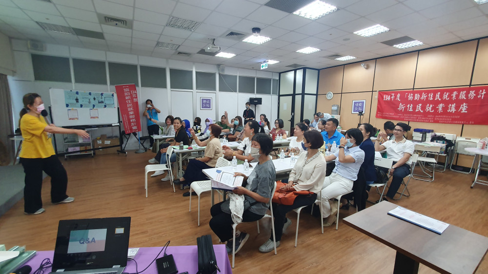 助新住民融入職場 南市勞工局辦就業講座與企業參訪